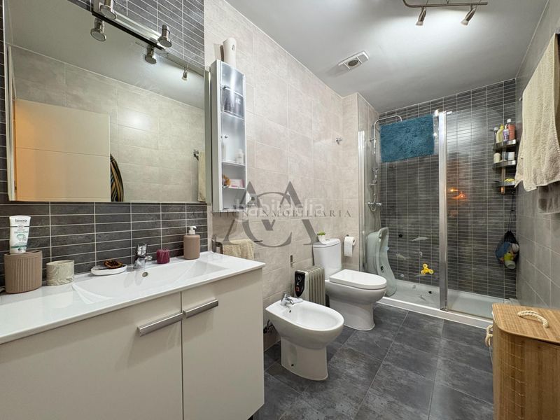 Foto b85f7eb9-2b2d-4d68-9168-896c570779fb. Casa adossada a Centro Lucena