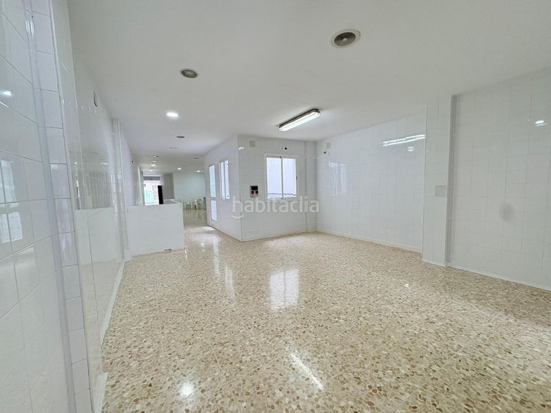 Foto 3f1b21ad-27fe-4f2f-b732-b2339a0c9ebc. Local comercial a Centro Lucena