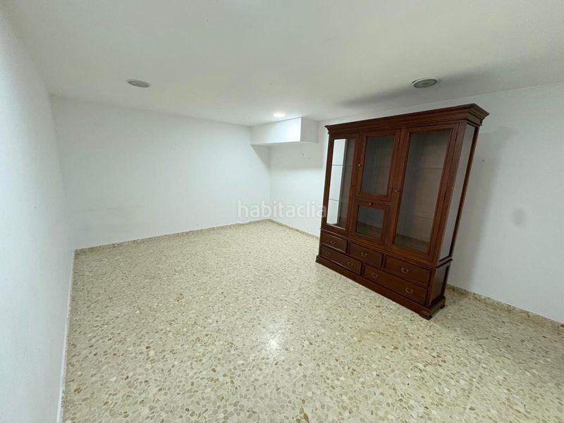 Foto 599e7455-ebeb-4c9e-a7ad-066fe2eb5bfe. Local comercial a Centro Lucena