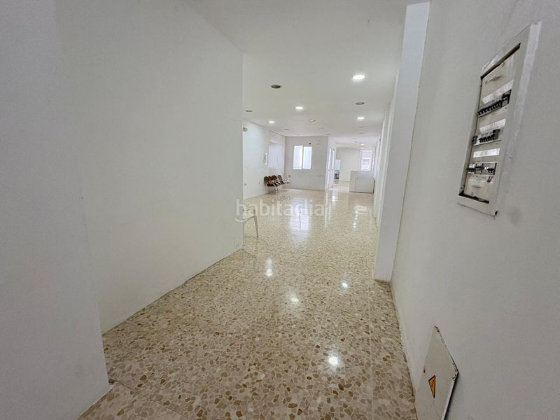 Foto b56a82a0-de09-436d-9e35-0136457bfa2d. Local comercial a Centro Lucena