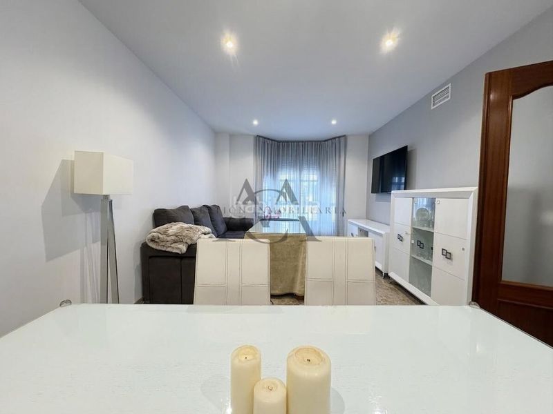 Foto 4478257b-8450-43d6-be0c-59f2fa4ae52c. Casa amb aparcament a El Valle Lucena