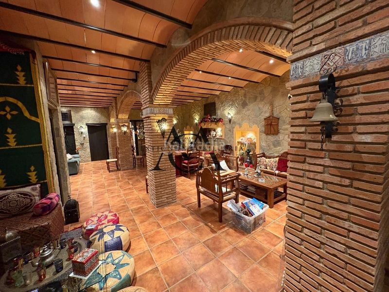 Foto cbfd152b-1e74-4a49-b83b-34aca130d645. Casa amb aparcament piscina a El Carmen - La Barrera Lucena