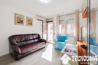 Pis a Llatí. Piso en venta en santa coloma de gramenet