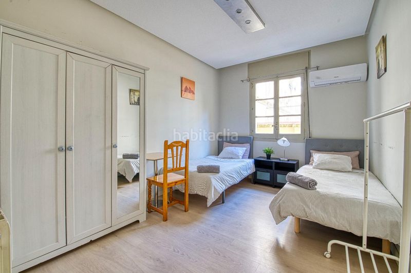 Foto 8707b8a7-10ab-49c8-a6e4-897dc24396b9. Pis a calle narvaez 59 a Ibiza Madrid