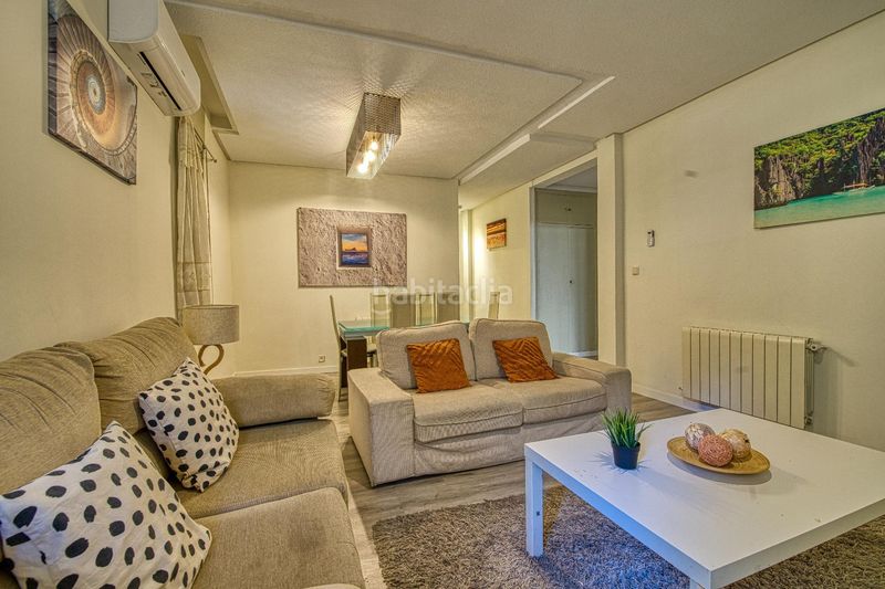 Foto af0c7326-1434-4e46-af4d-b9b87a579a28. Pis a calle narvaez 59 a Ibiza Madrid