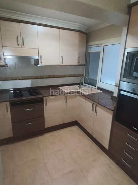 Piso fantástico inmueble, excelente ubicación en Sant Antoni Valencia - Imagen 8
