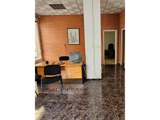 Local Comercial  Calle jaime segarra. Extraordinaria oportunidad de inversión en alicante!