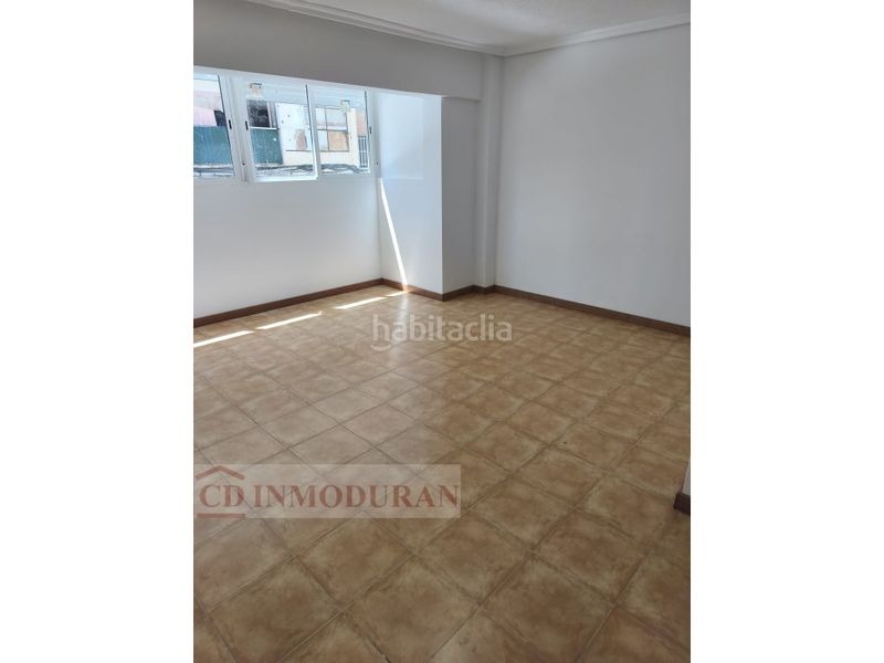 Foto 9ceef788-a5d4-4bed-9847-22e05fddc1ab. Pis a Colonia Requena Alicante