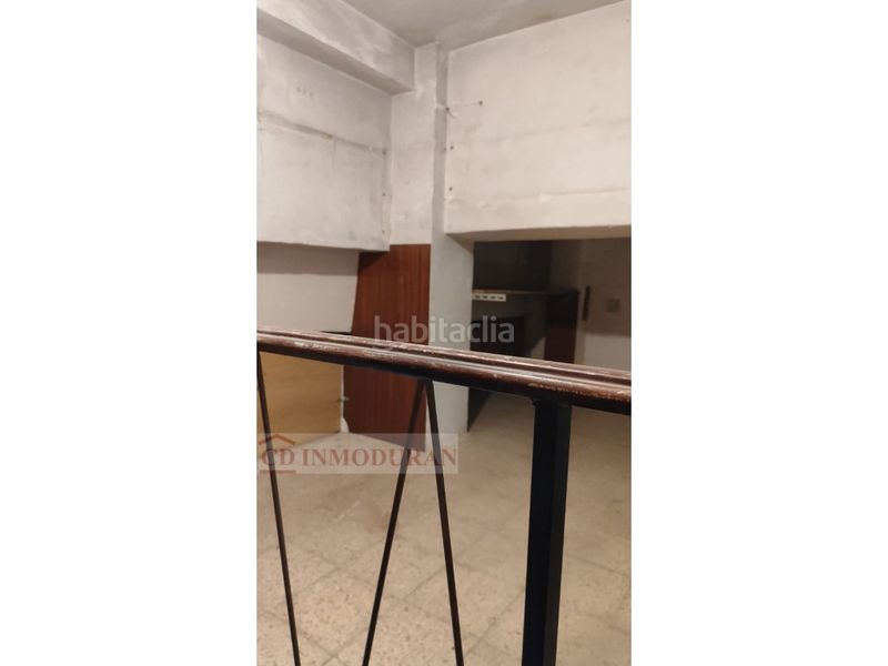 Foto e0fc9531-bb16-4b33-8dd1-adbdadd3c40a. Local comercial a Carolinas Bajas Alicante