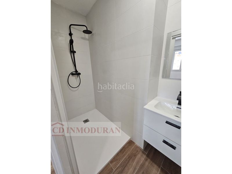Foto a3c88eb6-2063-432d-991b-d60a02391a73. Edifici a Ciudad de Asís Alicante
