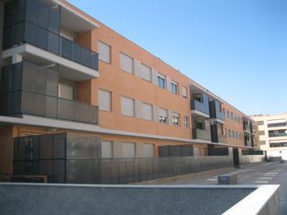 Miete Autoparkplatz in Ejea de los Caballeros. Garaje en venta o alquiler