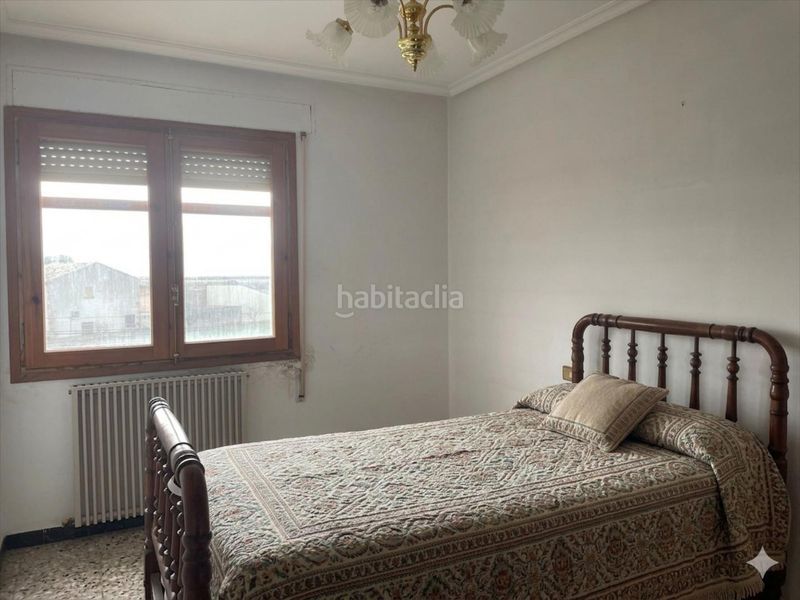 Foto 911fbd42-3db6-480e-a44e-c125d3b7e361. Casa in Biota