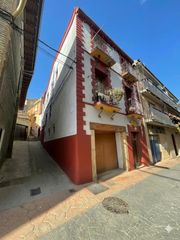Casa adossada en Ejea de los Caballeros. Gran oportunidad de inversi�n