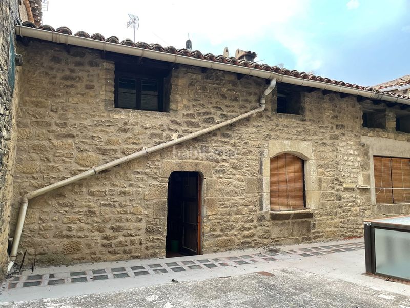 Foto 0779678e-2995-44fd-8e5f-9d11838bc43c. Casa adossada a Uncastillo