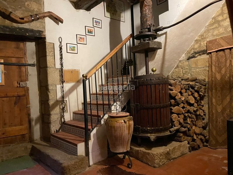 Foto b3b17d98-57f0-49b6-97d1-488c510e859b. Casa adossada a Uncastillo