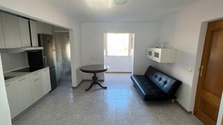 Flat  De madrid. Piso en lleida luminoso