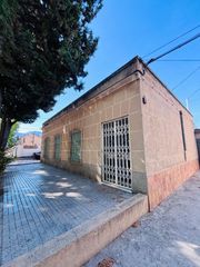 Haus en Garres y Lages. Casa con patio interior a 1 minuto de club cordillera