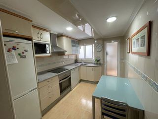 Appartamento in Carrer de fontanars dels alforins 65. Piso junto archiduque carlos