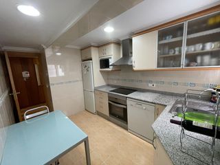 Piso en Carrer de fontanars dels alforins 65. Piso junto archiduque carlos