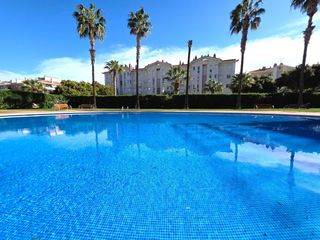 Appartement  Calle de josep irla. Oportunidad  sitges piso impecable con terraza y zona comunitari