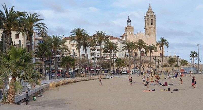 Foto 028470b5-8165-400d-ba05-fe0b843c98fc. Pis amb calefacció aparcament piscina a La Plana Sitges