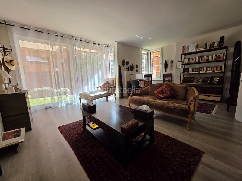 Foto 60a0a858-6ea1-47f2-af8a-79872eef0433. Planta baixa amb aparcament a Sarrià Barcelona