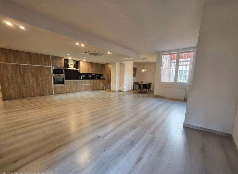 Foto a6e71ccb-8652-46c5-9ccd-c8bf1d2019b5. Planta baixa amb aparcament a Sarrià Barcelona