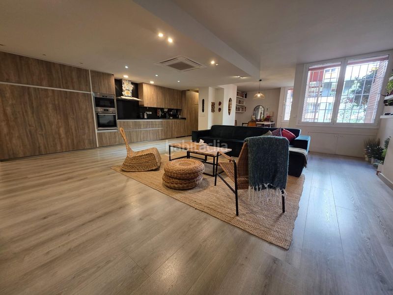 Foto f69da1bd-a0c8-4f44-8410-db112cb61d16. Planta baixa amb aparcament a Sarrià Barcelona