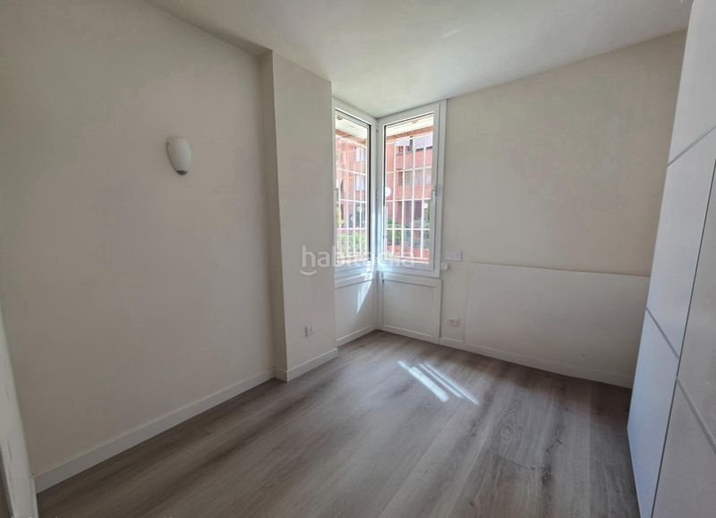 Foto f8385610-53ce-4320-88ef-ca11ce685684. Planta baixa amb aparcament a Sarrià Barcelona