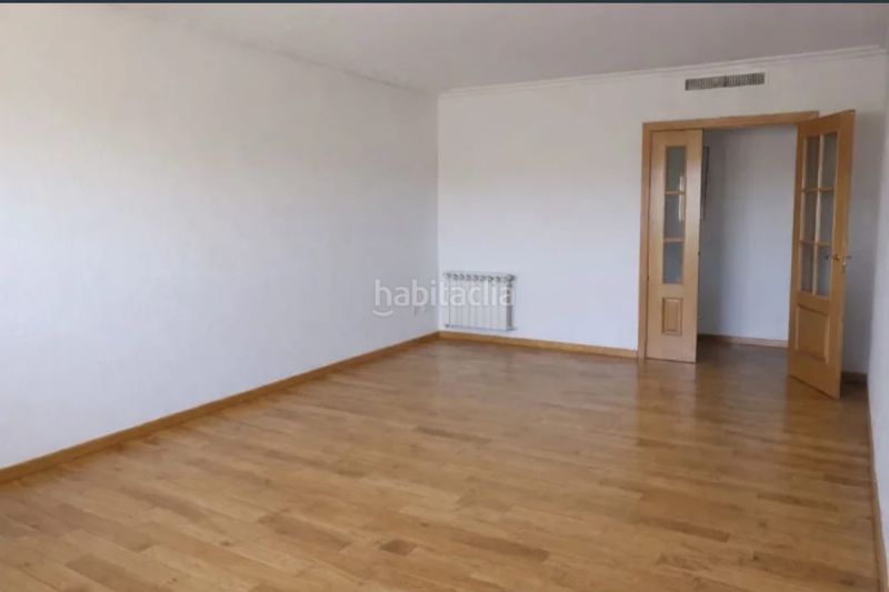 Foto b7d4d104-ae92-4975-b11d-287f003240b5. Pis amb calefacció aparcament piscina a El Quiñón Seseña