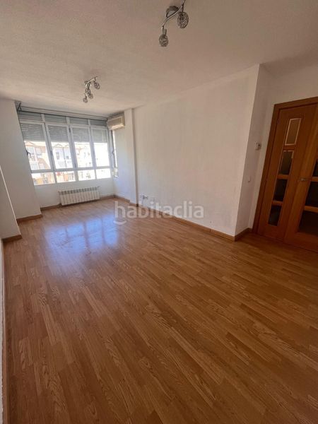 Foto 377480a8-197e-4ba0-baff-b346e83cb37c. Pis amb calefacció aparcament a Centro Azuqueca de Henares