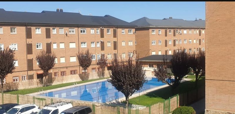 Foto 19ea4056-9578-4871-9011-5955452bc019. Pis amb calefacció aparcament piscina a Cerceda