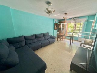 Pis  Calle de felipe de diego. Piso de 3 dormitorios con terraza y garaje en calle felipe de di