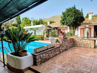 Chalet  Calle anfos. Exclusivo chalet con gran parcela en la urbanizaci�n siller  pri