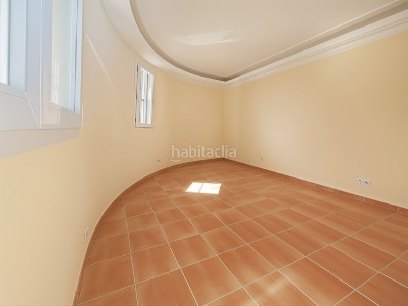Foto a18bbfe8-0c12-43d7-b0f6-06354bc286fc. Casa adossada a Es Camp de Mar Andratx