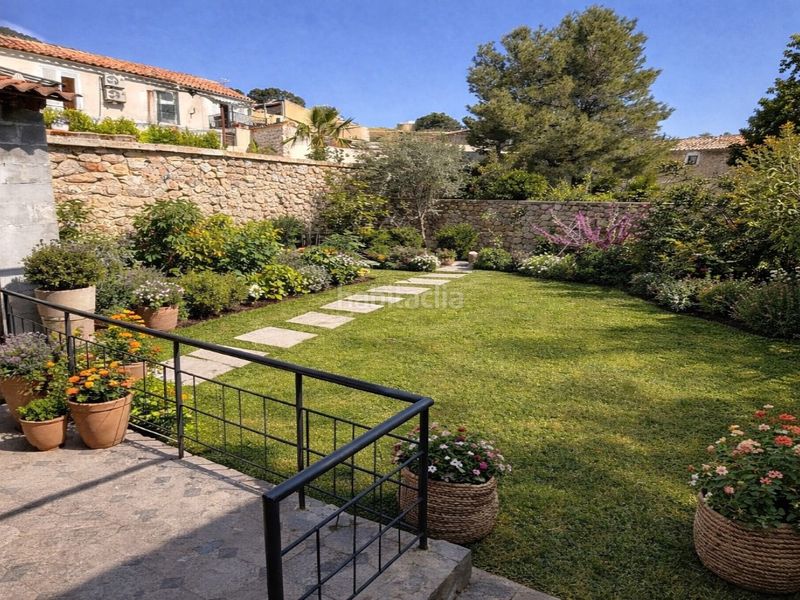 Foto 4aef3af8-7764-44ef-85ba-902b72a4c4be. Casa amb aparcament a Selva