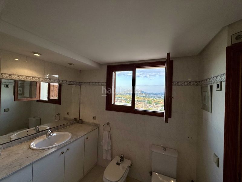 Foto 725daa3d-e5f0-47a3-89c1-d92fcd6b2c73. Casa amb piscina a Selva