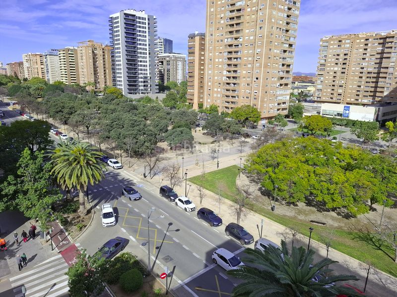 Foto f4f6965f-a48d-414f-98f1-a5fbecbd1299. Pis a L´Illa Perduda Valencia