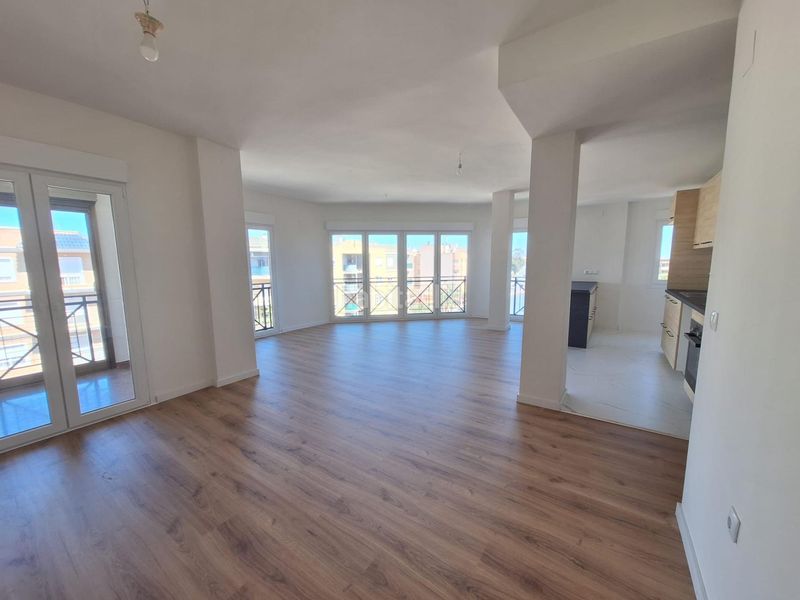 Foto f584a5e6-7dca-4eb0-9f9c-285ce2a14acd. Pis a Torrellano Elche / Elx