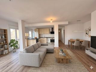 Appartement  Avenida de illice. Exclusiva vivienda en esquina recién reformada en el corazón de