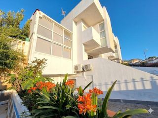 Chalet  Calle mautx. Chalet independiente, para entrar a vivir, y con piscina privada