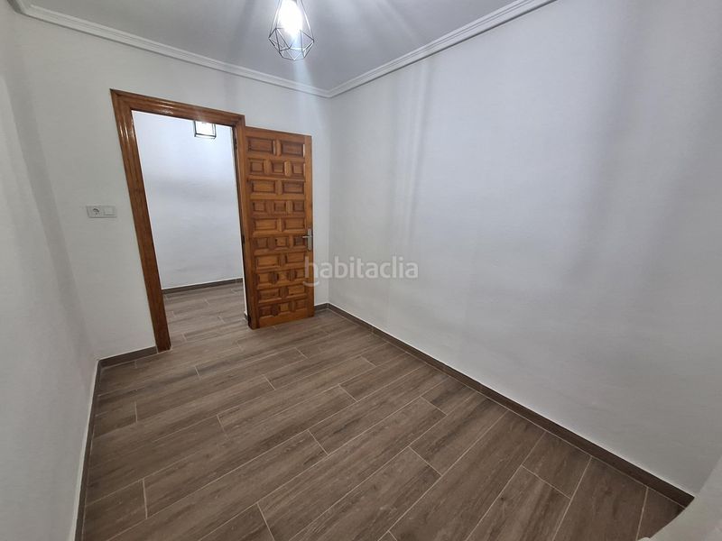 Foto 945adf2a-1f4b-44c4-986a-6894f690986b. Pis a Virgen del Remedio - Parque Lo Morant Alicante