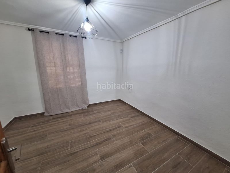 Foto ef8328cb-ef32-41f8-a019-8e3e5f902150. Pis a Virgen del Remedio - Parque Lo Morant Alicante