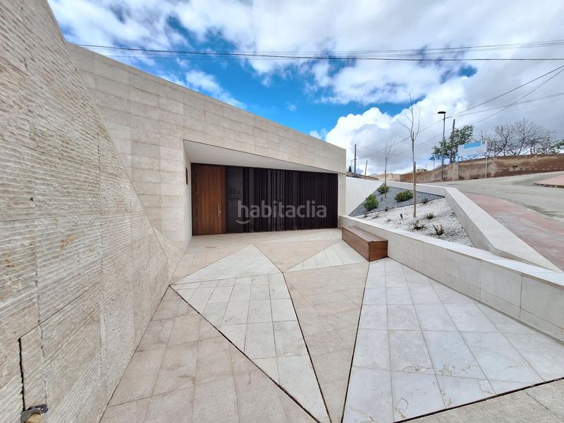 Foto e7638b35-453a-4f82-baf7-17a2279f78ce. Casa amb calefacció a Algueña