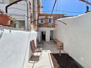 Haus in Onil. Casa reformada y amueblada a estrenar, en el centro de onil