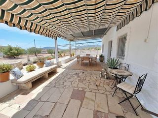 Xalet  Solana la. Chalet independiente con piscina y vistas panorámicas, en la par