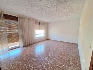 House in Castalla. Gran casa en el centro de castalla! amplia, soleada y lista para