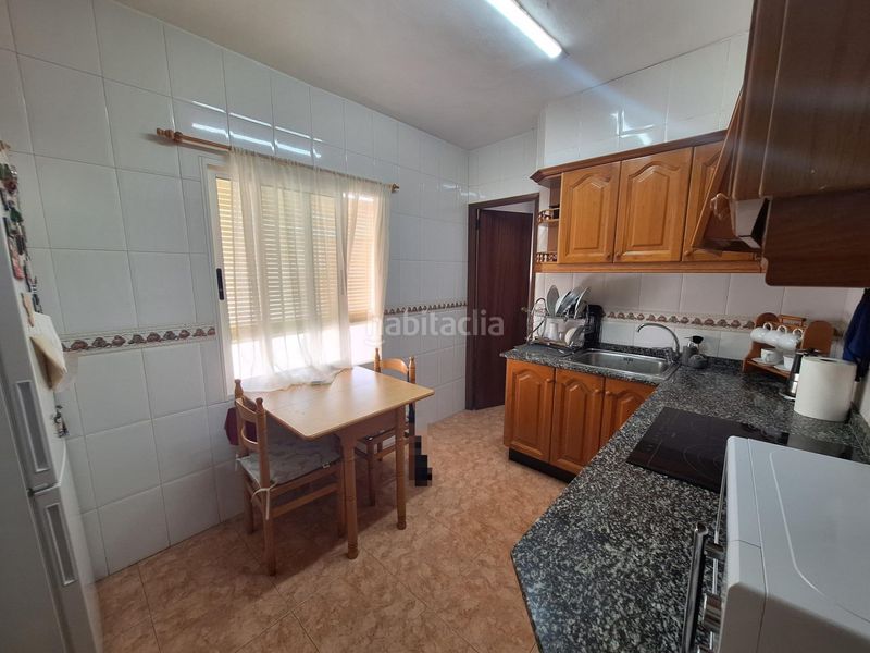Foto 5a960bae-3788-4bfe-83d8-46c04e84828c. Casa amb calefacció aparcament a Castalla