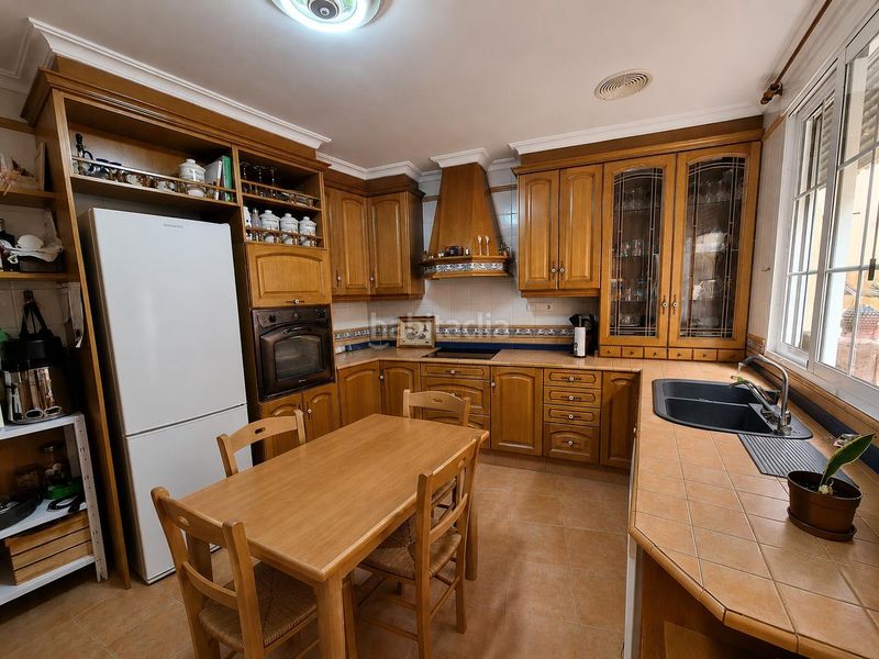 Foto 7ddeb043-267d-4040-8129-07b2406e3fdf. Casa amb calefacció aparcament a Algueña