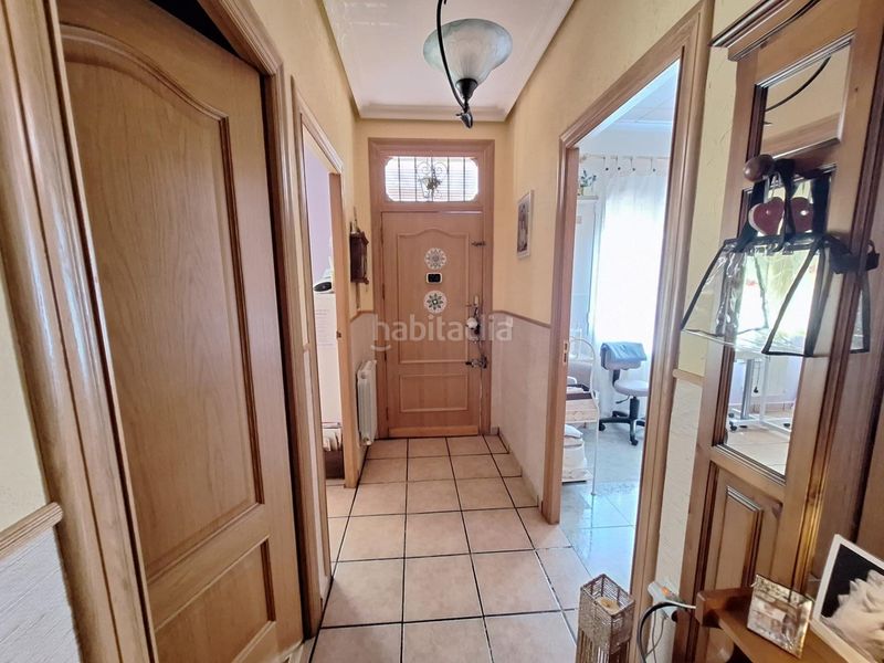Foto 87154842-8107-46c1-ae77-0d33d8de30f9. Casa amb calefacció aparcament a Algueña